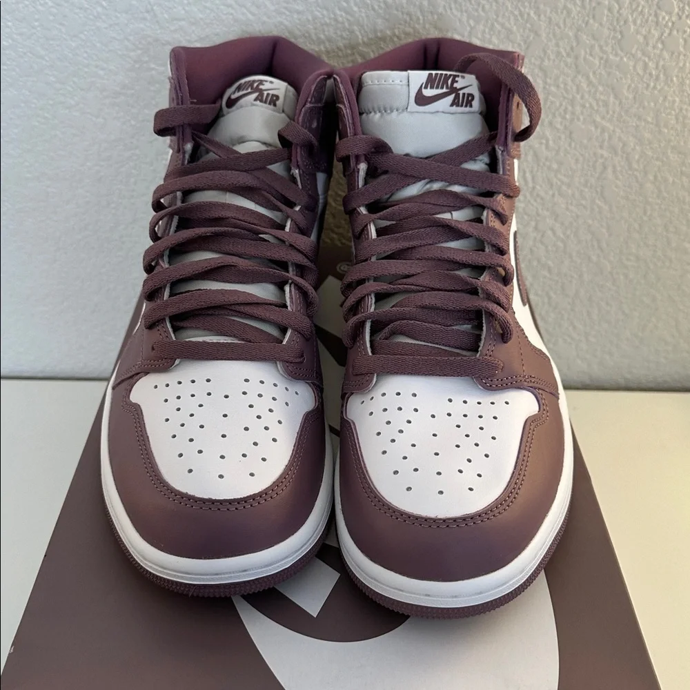 Nike Men's Air Jordan 1 Retro High OG Mauve US Size 10.5‎ DZ5485-105 New in Box